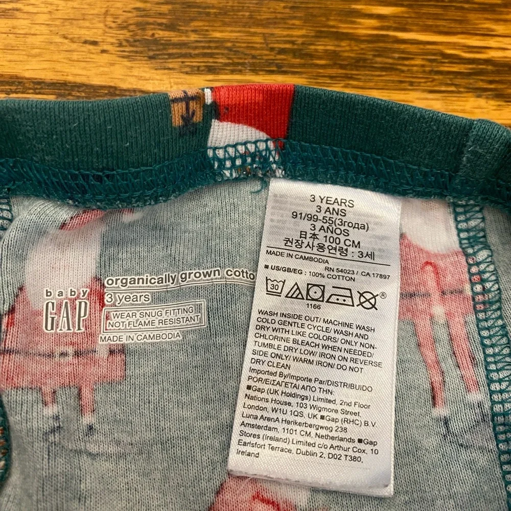 2/$25 GAP Kids Green Santa Pajama Set - 3T
